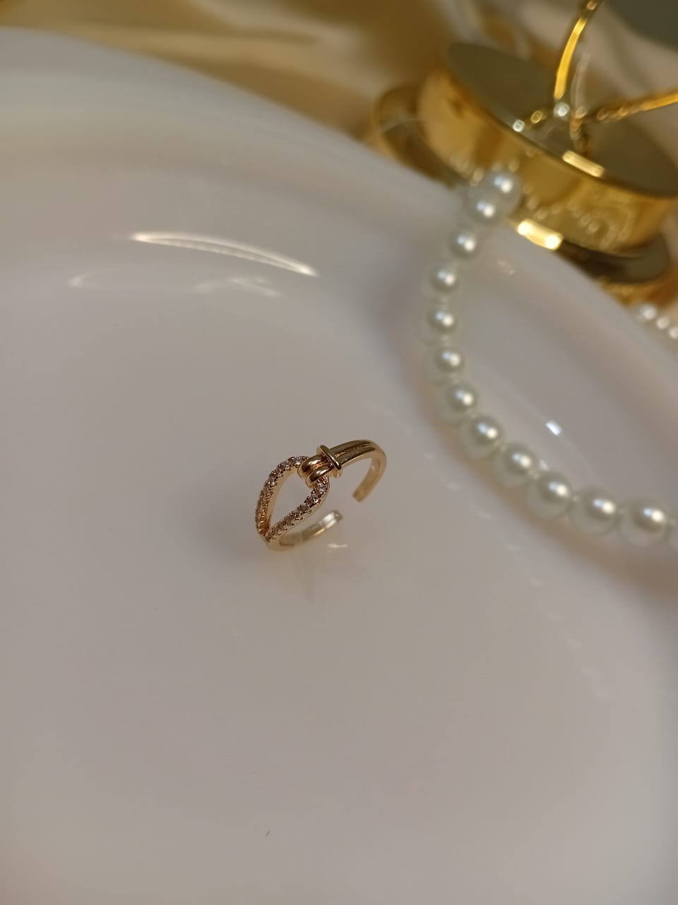 Precious Design Golden Ring