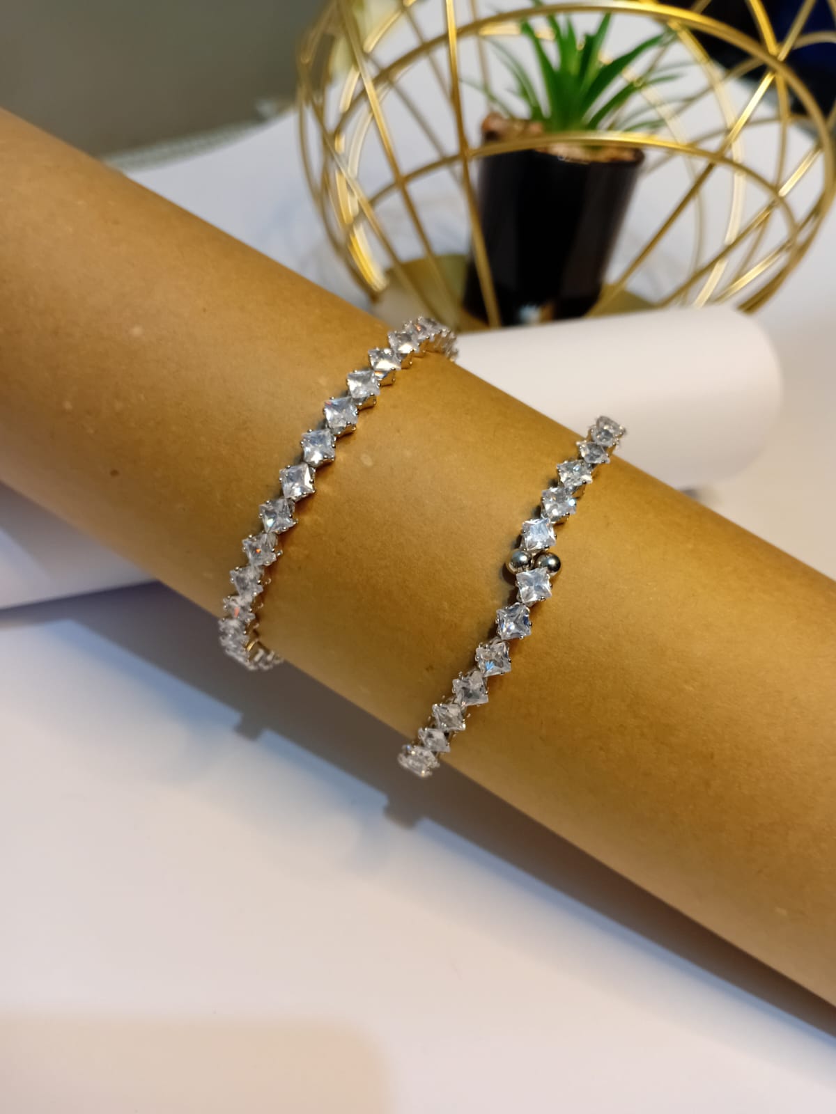 Elegant Crystal Stones Bangle in Pair