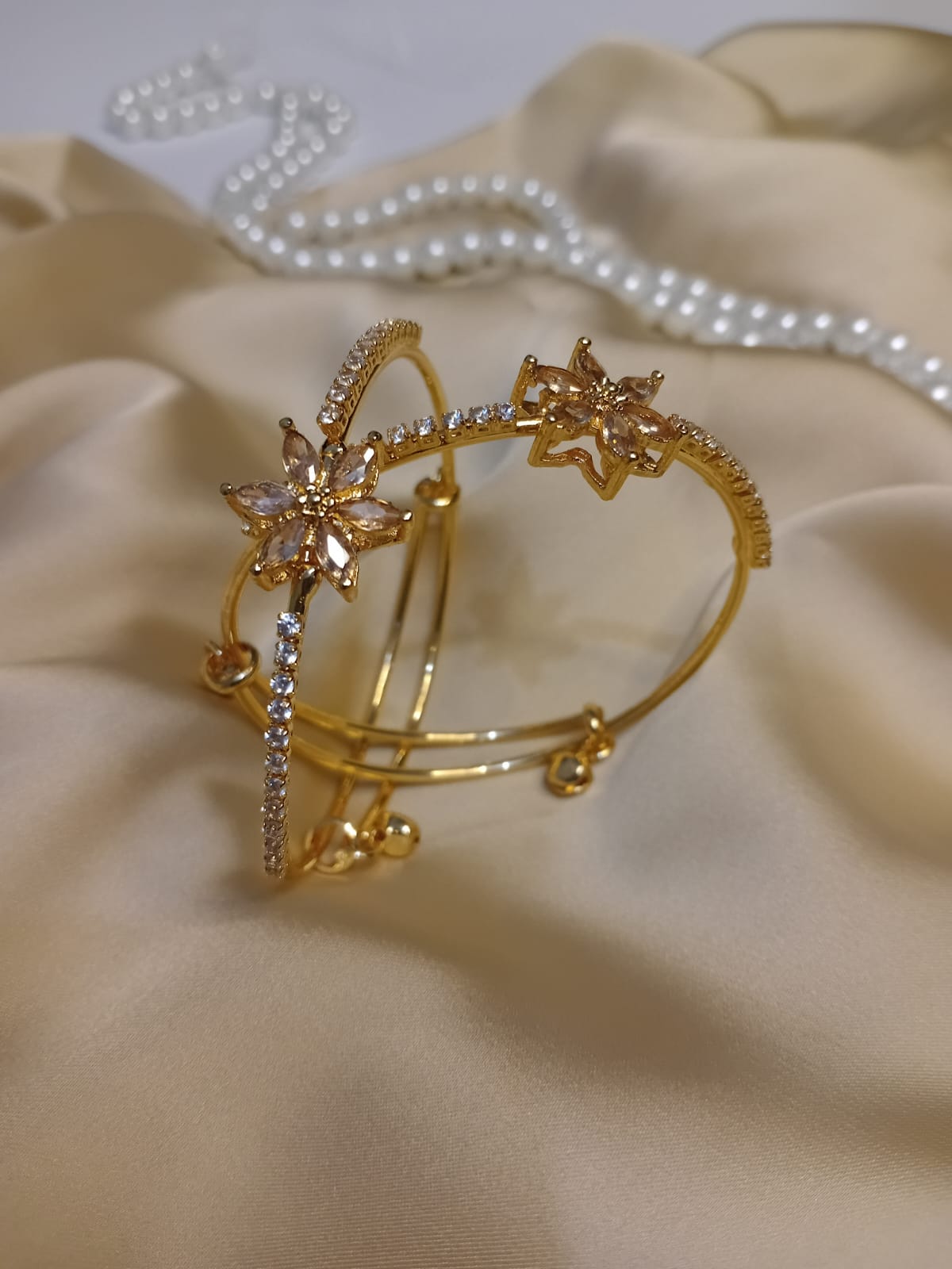 Adjustable Cute Flower Style Bangle Pair