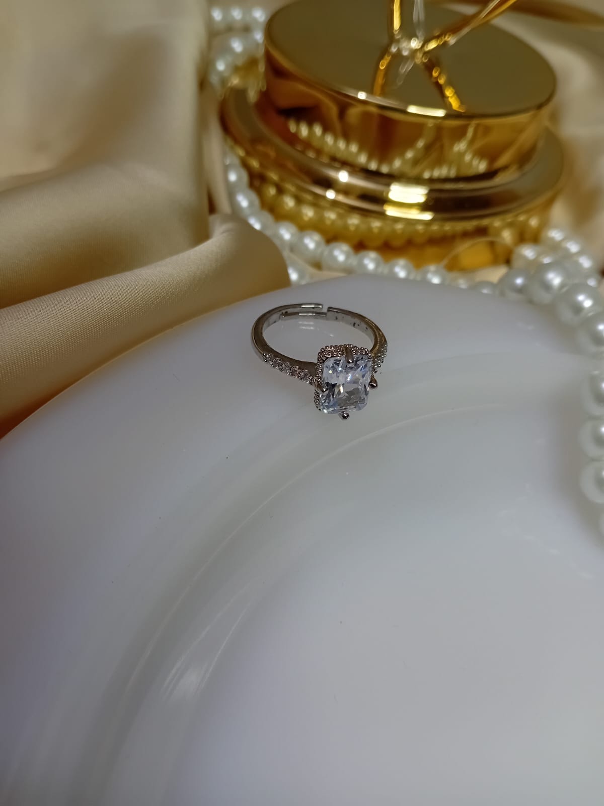 Elegant Silver Stone Ring