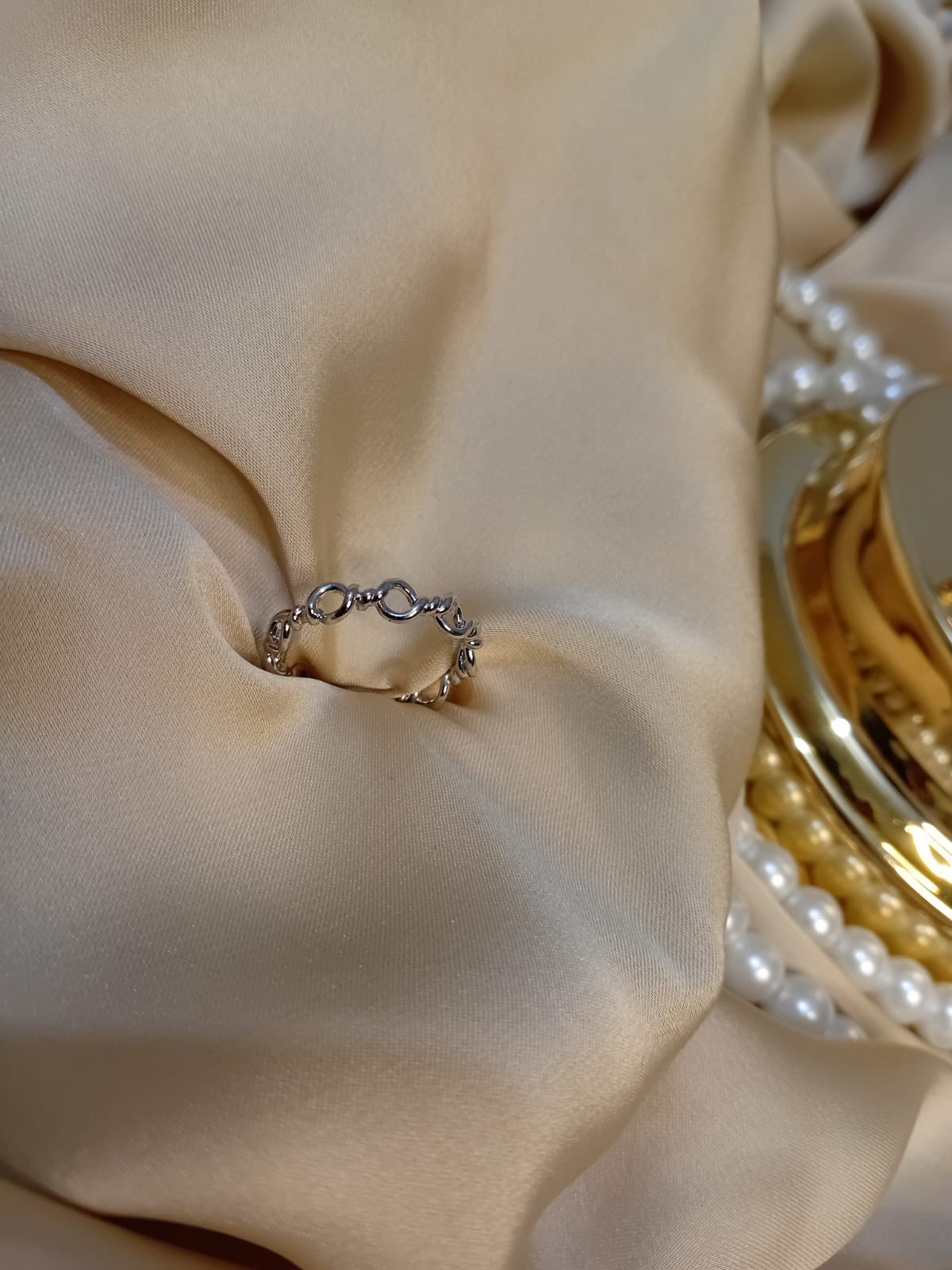 Simple Twisted Design Ring