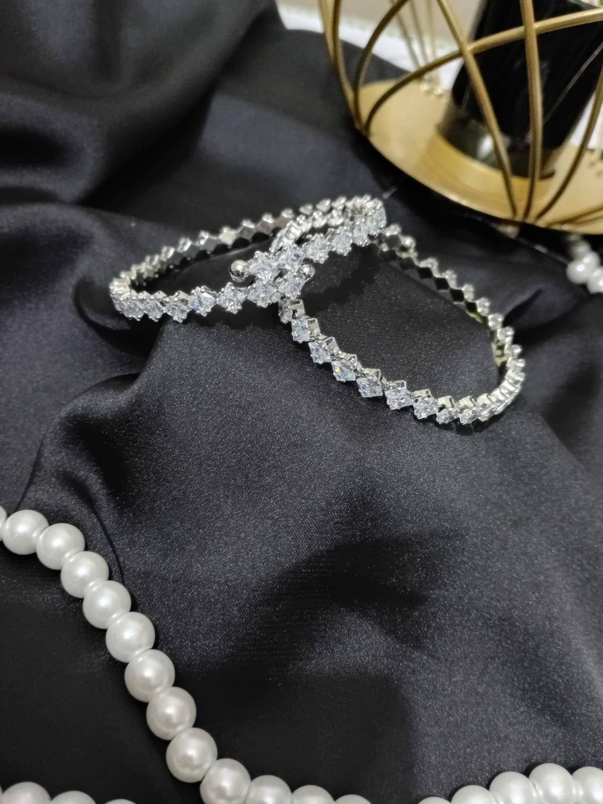 Elegant Crystal Stones Bangle in Pair