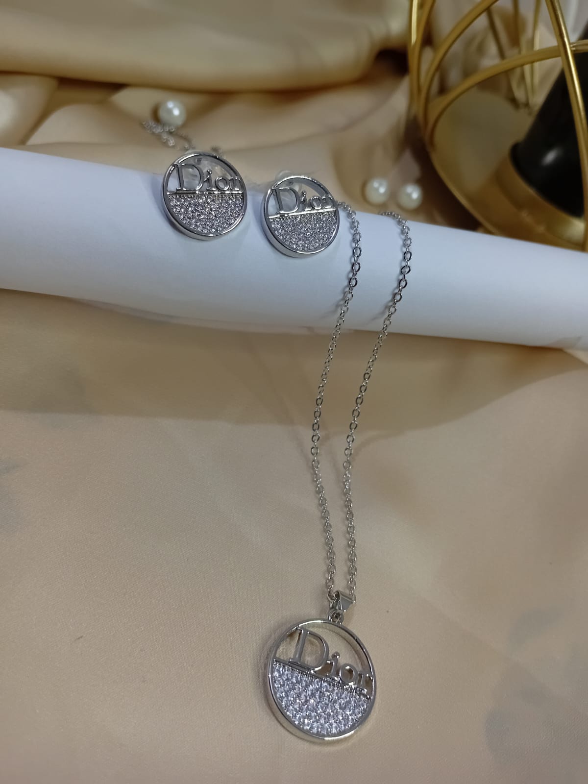 Silver Dior Pendant with Earings