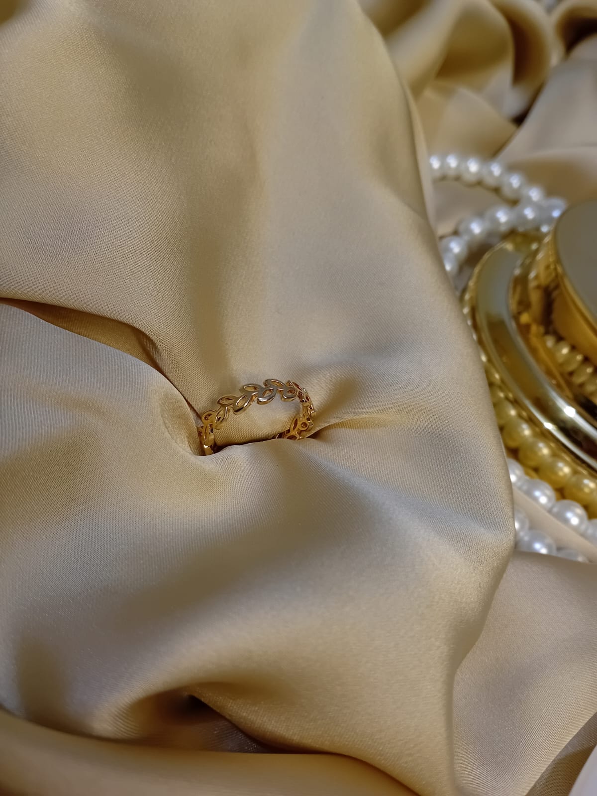 Minimal Leaf Design Ring