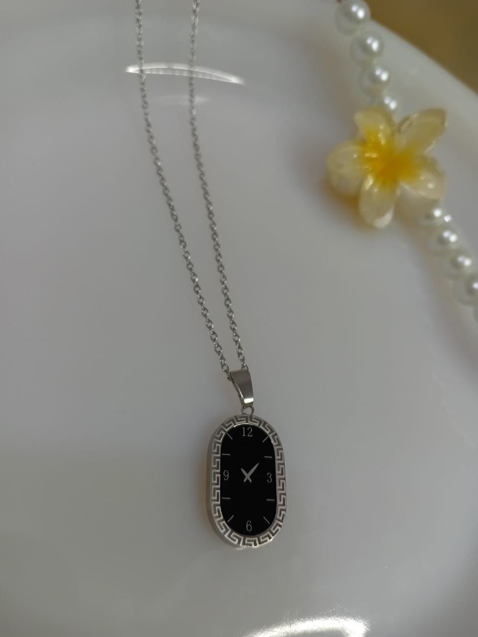 Simple Clock Design Pendant