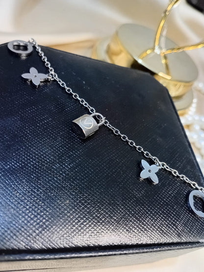 Silver Lock four leaf Anklet