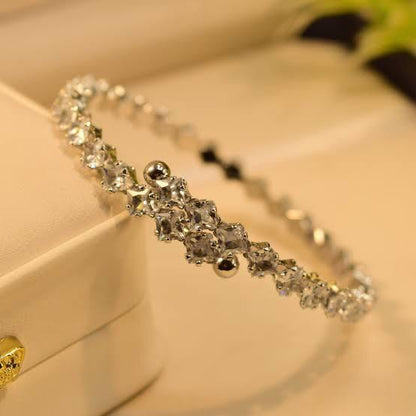 Elegant Crystal Stones Bangle in Pair