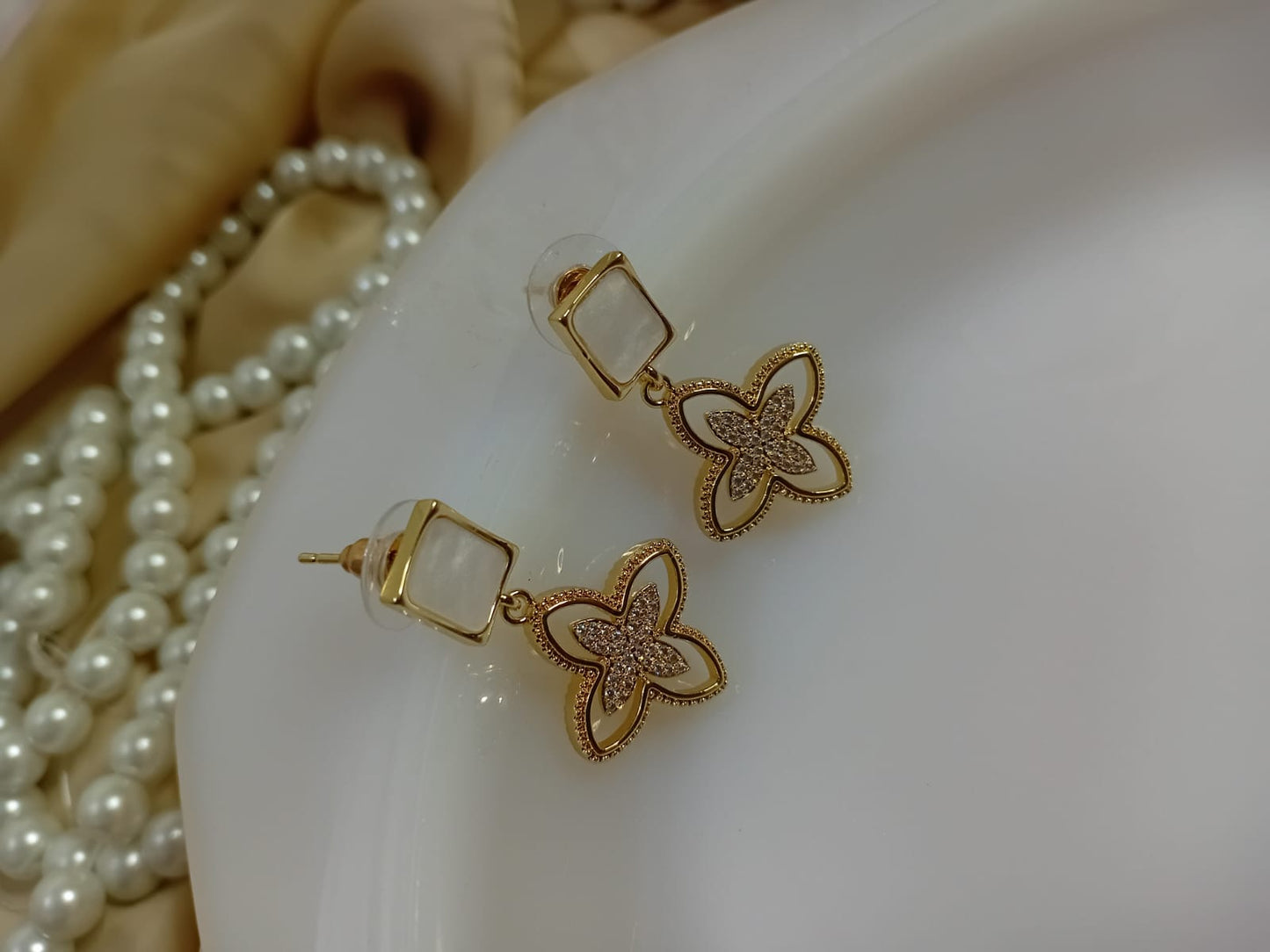 Golden Floral Dangle Earrings