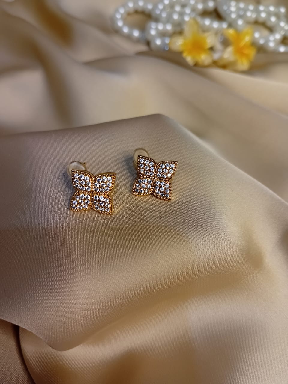 Four Leaf Golden Earings