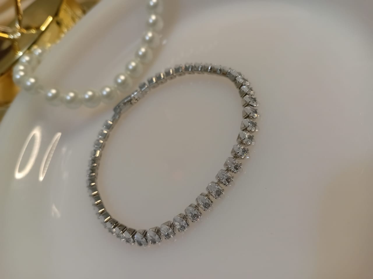 Precious Diamond Shape Bracelet