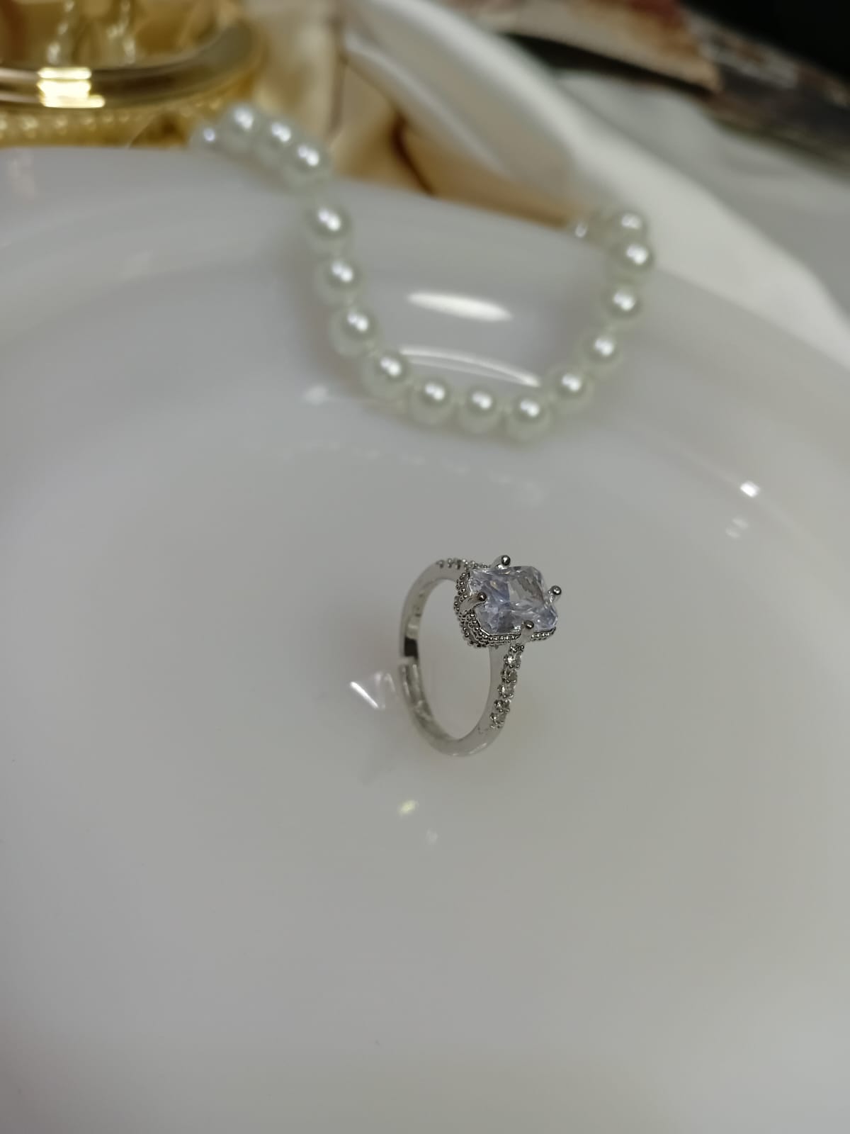 Elegant Silver Stone Ring