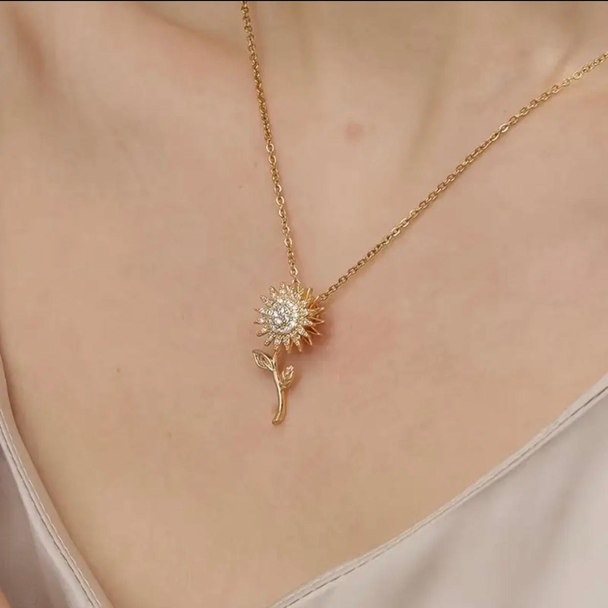 Beautiful Golden Sunflower Pendant